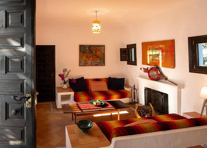Casas Karen