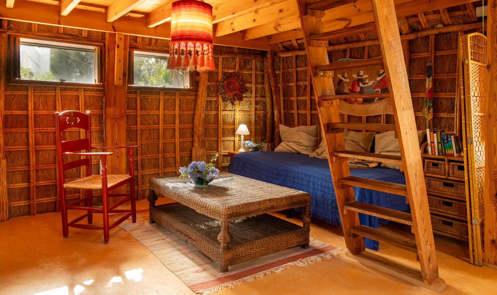 Casas Karen * Los Canos De Meca
